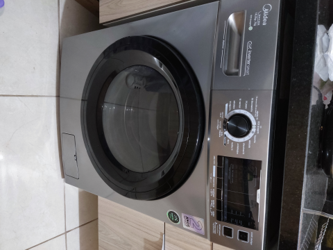 Vende-se Lava e Seca Midea 11kg
